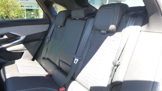 Peugeot 3008 Hybrid 145 e-DCS6 GT Gris Titane