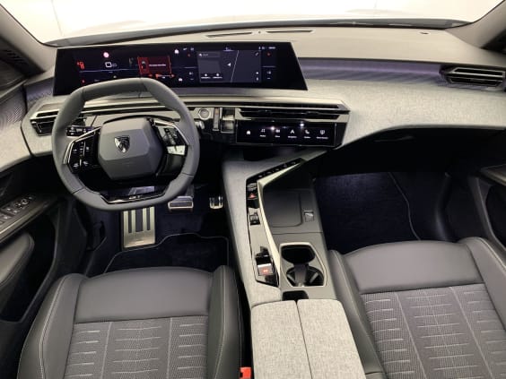 Peugeot 3008 Hybrid 145 e-DCS6 GT Gris Artense / Toit Noir