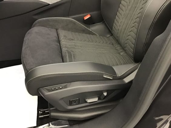 Peugeot 3008 Hybrid 145 e-DCS6 GT Exclusive Gris Titane