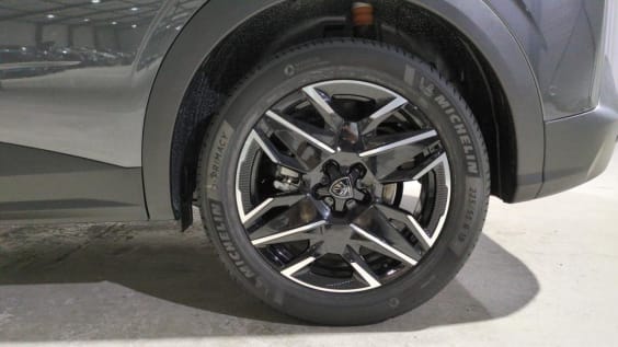 Peugeot 3008 Hybrid 145 e-DCS6 GT Gris Titane / Toit Noir