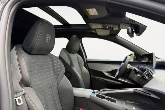 Peugeot 3008 1.2 hybrid 145 gt e-dcs6 Gris Titane - Toit Noir