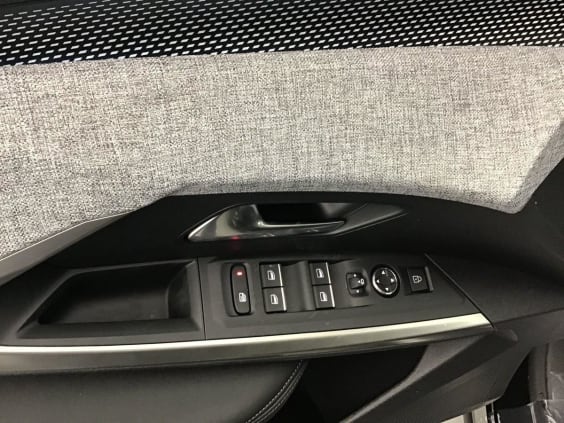 Peugeot 3008 GT 1.2 HYBRID 145 Noir Perla