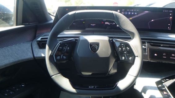 Peugeot 3008 Hybrid 145 e-DCS6 GT Blanc Okénite