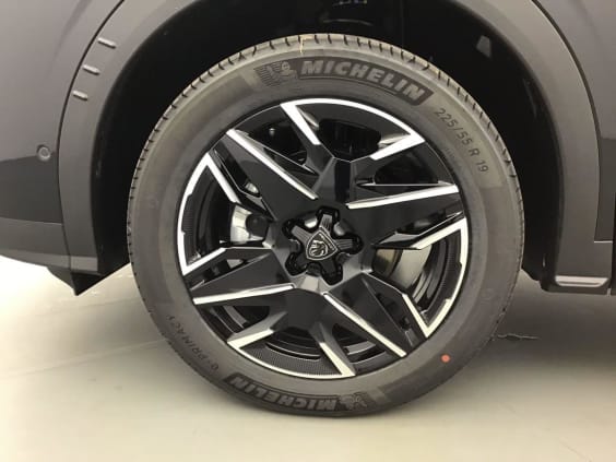 Peugeot 3008 GT 1.2 HYBRID 145 Noir Perla