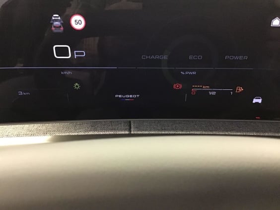 Peugeot 3008 Hybrid 145 e-DCS6 GT Exclusive Gris Titane