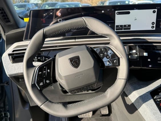 Peugeot 3008 HYBRID 145 ALLURE Bleu