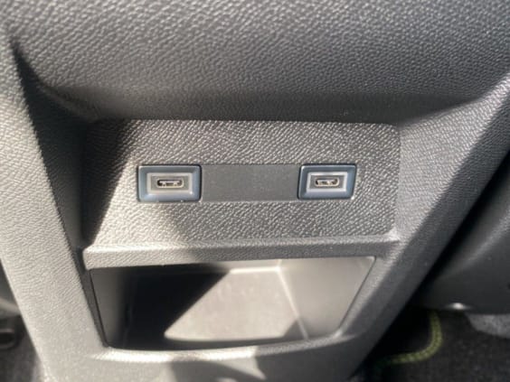 Peugeot 308 308 HYBRID 145CH E-DCS6 GT Blanc Okenite Metal