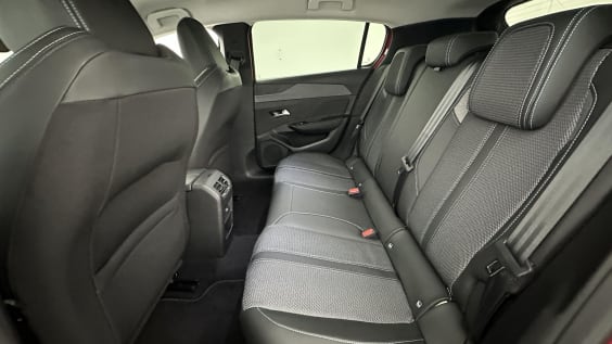 Peugeot 308 308 1.5 BlueHDi 130ch Allure EAT8 Rouge Elixir