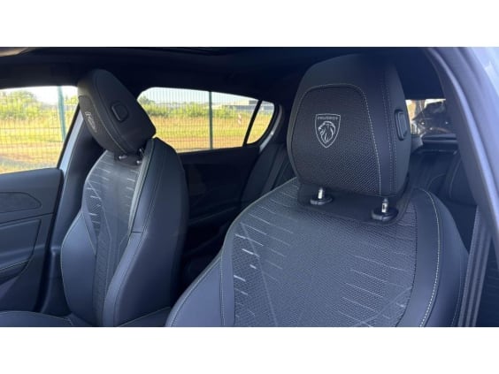 Peugeot 308 Hybrid 145 e-DCS6 GT Noir Perla Nera