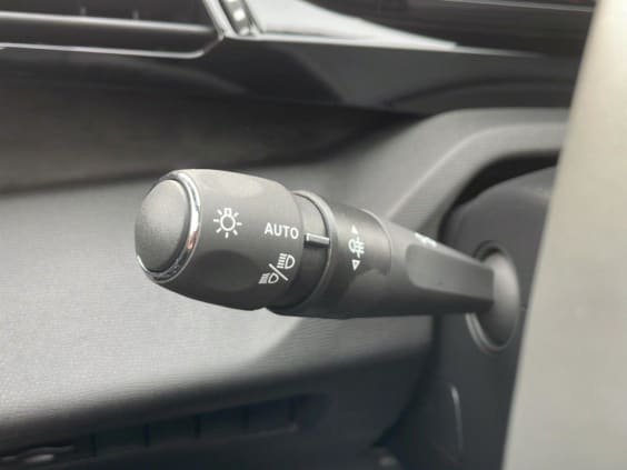 Peugeot 308 308 1.2 HYBRID 145CH E-DCS6 GT Gris Selenium Metal