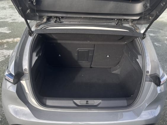 Peugeot 308 1.2 130 allure eat8 Gris Sellenium