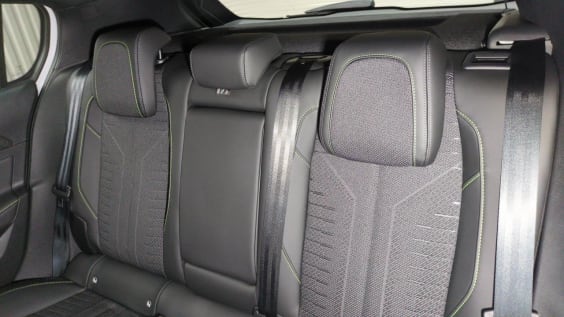 Peugeot 308 NOUVELLE 308 Hybrid 145 e-DCS6 GT Blanc Okenite