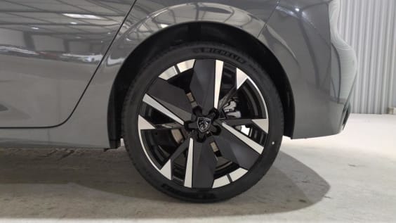 Peugeot 308 NOUVELLE 308 Hybrid 145 e-DCS6 GT Gris Selenium