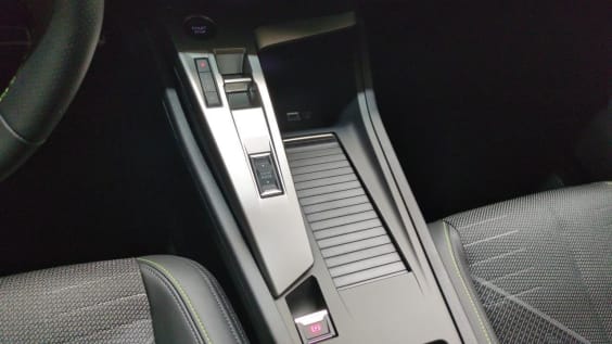 Peugeot 308 NOUVELLE 308 Hybrid 145 e-DCS6 GT Gris Selenium