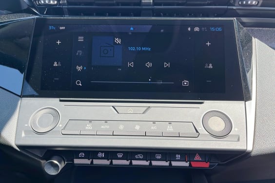 Peugeot 308 NOUVELLE BLUEHDI 130CH S&S EAT8 ALLURE Blanc Okenite