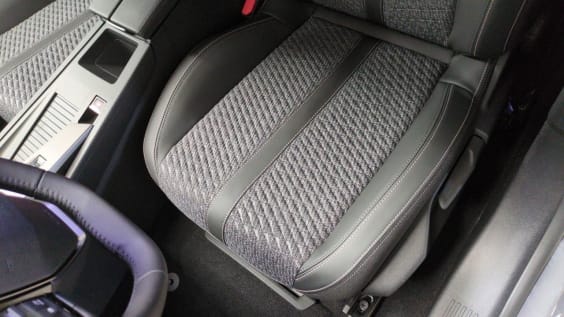 Peugeot 308 NOUVELLE 308 BlueHDi 130ch S&S EAT8 Allure Gris Selenium