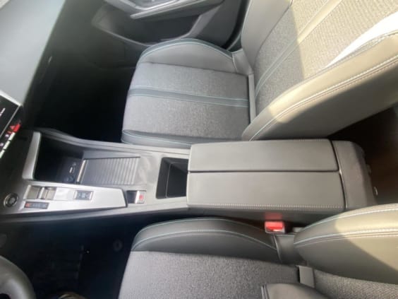 Peugeot 308 SW 1.2 hybrid 145 allure e-dcs6 Gris Sellenium