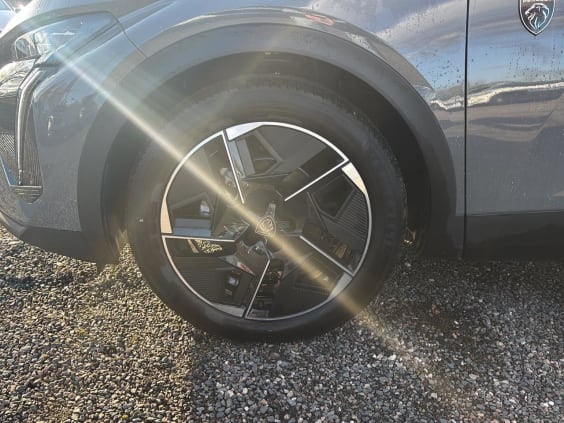 Peugeot 408 Hybrid 145 gt e-dcs6 Gris Sellenium E
