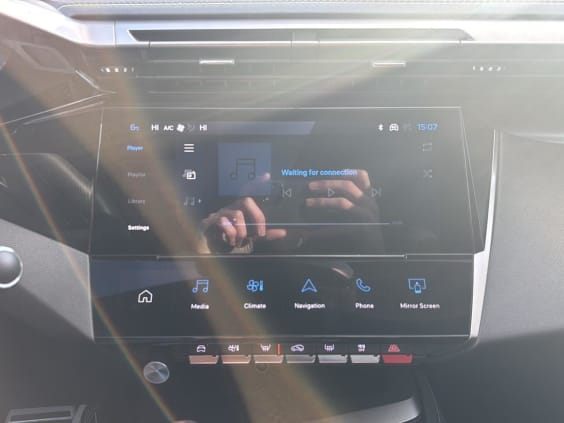 Peugeot 408 Hybrid 145 gt e-dcs6 Gris Sellenium E