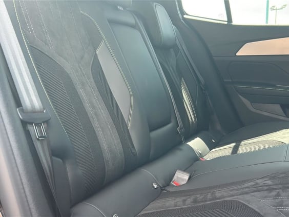 Peugeot 408 Hybrid 145 gt e-dcs6 Noir