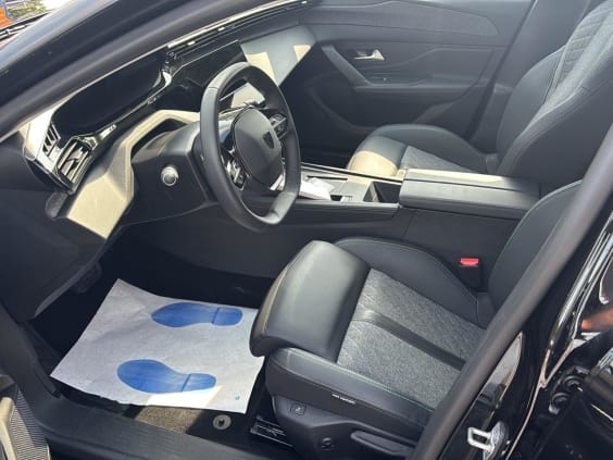 Peugeot 408 1.2 puretech 130 allure eat8 Noir