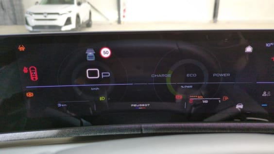 Peugeot 5008 HYBRID 145CH E-DCS6 GT Gris Titane / Toit Noir