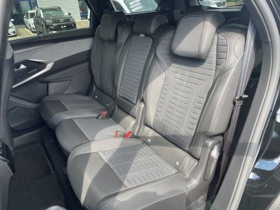 Peugeot 5008 HYBRID 145CH E-DCS6 GT Noir Perle Metal
