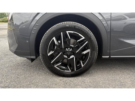 Peugeot 5008 Hybrid 145 e-DCS6 GT Gris Titane