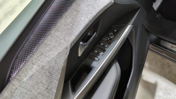 Peugeot 5008 HYBRID 145CH E-DCS6 GT Gris Titane / Toit Noir
