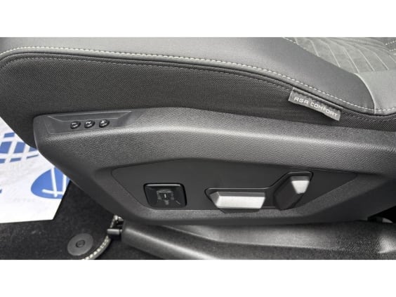 Peugeot 5008 Hybrid 145 e-DCS6 GT Gris Titane