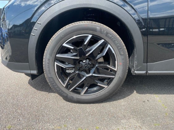 Peugeot 5008 HYBRID 145CH E-DCS6 GT Noir Perle Metal