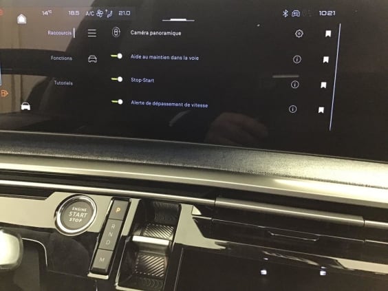 Peugeot 5008 Hybrid 145 e-DCS6 GT gris artense