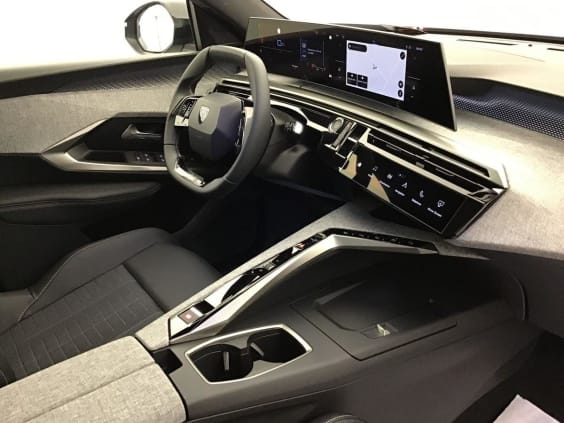 Peugeot 5008 Hybrid 145 e-DCS6 GT Gris Titane