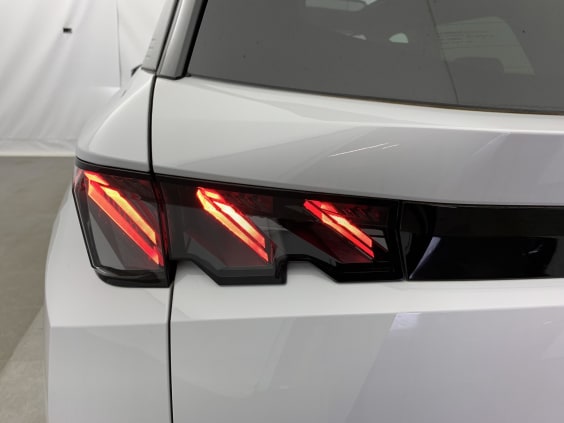 Peugeot 5008 Hybrid 145 e-DCS6 GT Blanc Okénite / Toit Noir