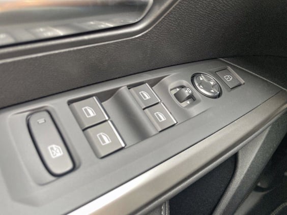 Peugeot 5008 HYBRID 145CH E-DCS6 GT Noir Perle Metal