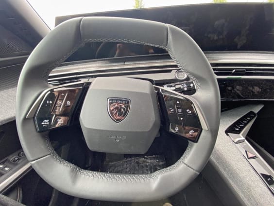 Peugeot 5008 Hybrid 145 allure e-dcs6 Noir