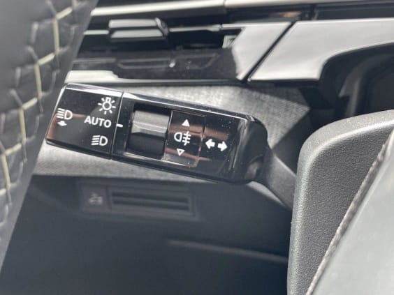 Peugeot 5008 HYBRID 145CH E-DCS6 GT Noir Perle Metal