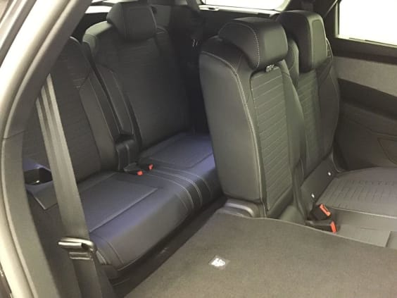 Peugeot 5008 Gt 1.2 HYBRID 145 Gris Titane