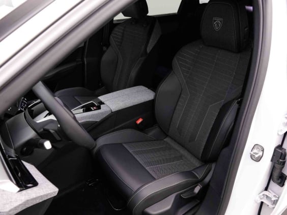 Peugeot 5008 Hybrid 145 e-DCS6 GT Blanc
