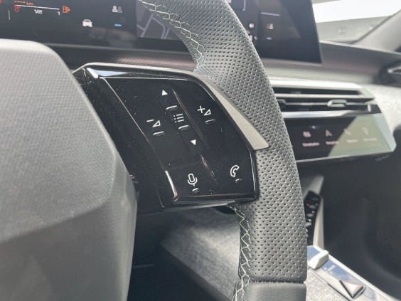 Peugeot 5008 HYBRID 145CH E-DCS6 GT Noir Perle Metal