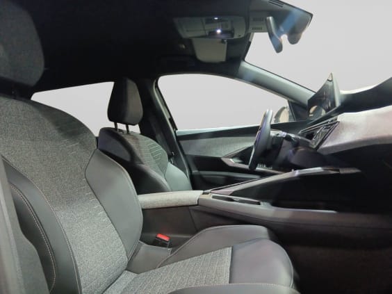 Peugeot 5008 Hybrid 136 e-DCS6 Allure Noir Perla Nera