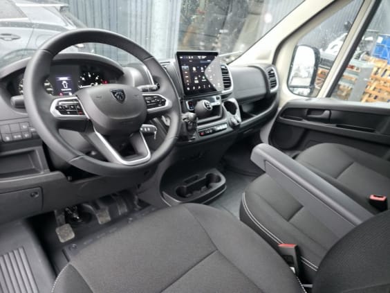 Peugeot Boxer 3.3t L2H2 Fourgon tolé 2.2 HDi - 140 Blanc