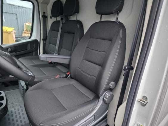 Peugeot Boxer 3.3t L2H2 Fourgon tolé 2.2 HDi - 140 Blanc
