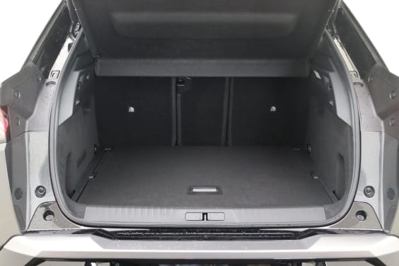 Peugeot E-3008 GT Electric 73 kWh 213 hp Grey