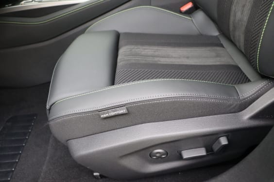 Peugeot E-408 58KWH 210CH GT Blue