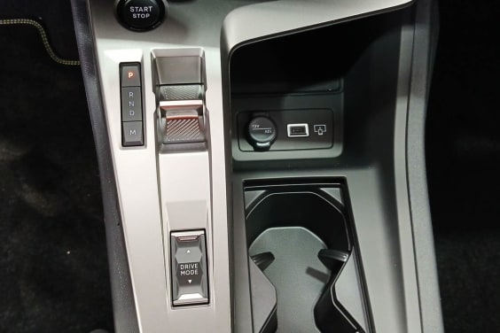 Peugeot NOUVELLE 308 308 BlueHDi 130ch S&S EAT8 GT Gris Selenium