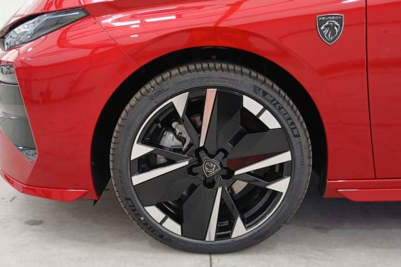 Peugeot NOUVELLE 308 308 BlueHDi 130ch S&S EAT8 GT Rouge Elixir