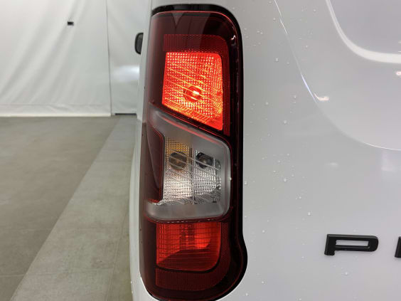 Peugeot Partner Fourgon M 650 KG BLUEHDI 100 S&S BVM6 Blanc Icy