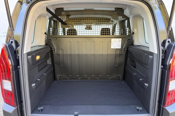 Peugeot Rifter STANDARD N1 1.5 BLUEHDI 130 ALLURE EAT8 Kiama Blue