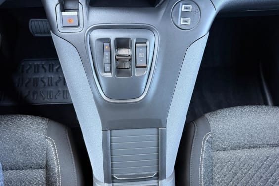 Peugeot Rifter STANDARD N1 1.5 BLUEHDI 130 ALLURE EAT8 Kiama Blue